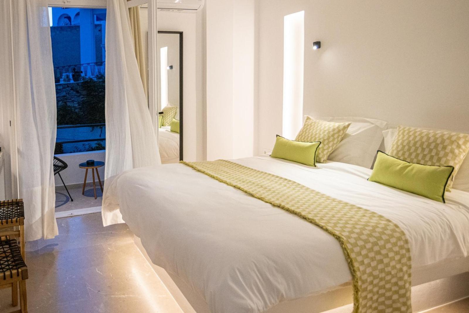 Seamento Suites Тинос Номер фото